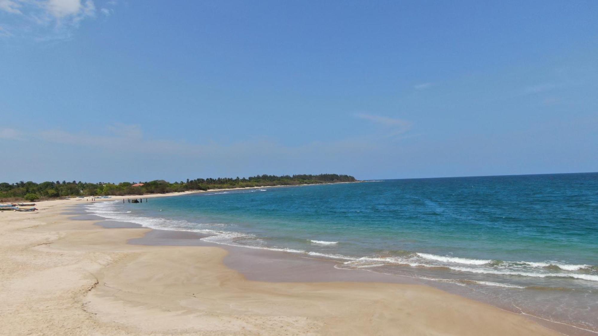 Aqua Marine Beach Hotel nghỉ mát Kalkudah Ngoại thất bức ảnh