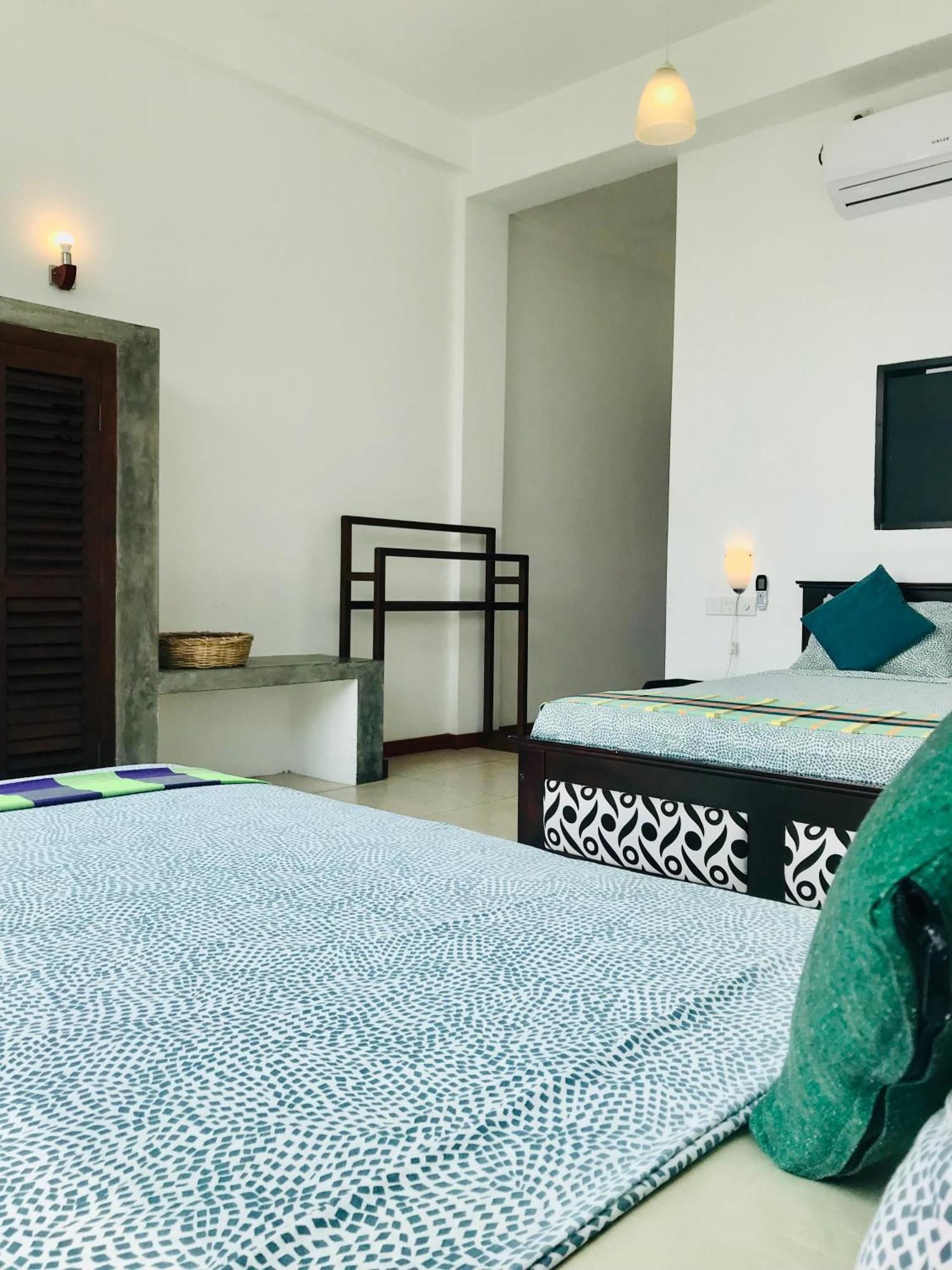 Aqua Marine Beach Hotel nghỉ mát Kalkudah Ngoại thất bức ảnh