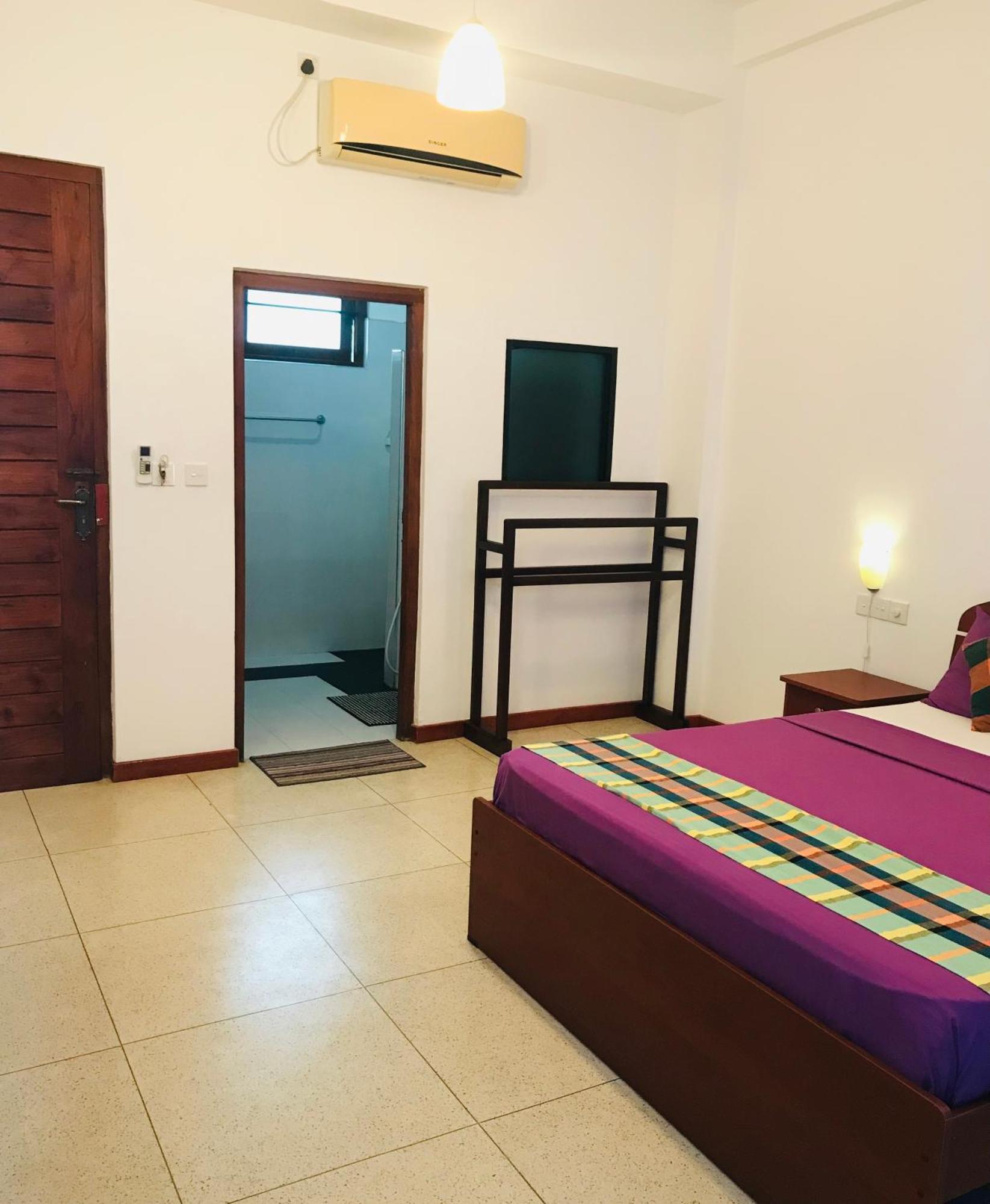 Aqua Marine Beach Hotel nghỉ mát Kalkudah Ngoại thất bức ảnh