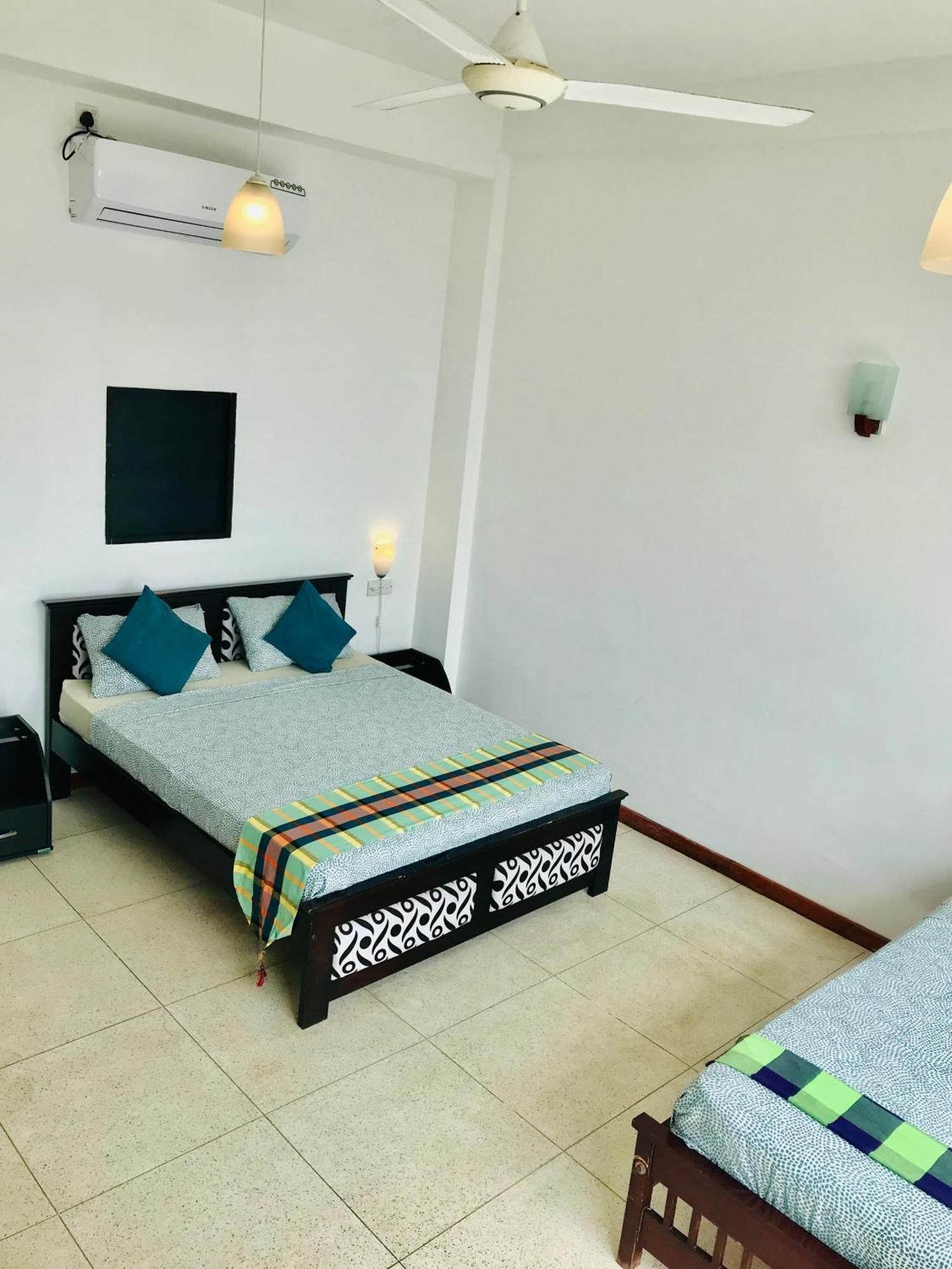Aqua Marine Beach Hotel nghỉ mát Kalkudah Ngoại thất bức ảnh